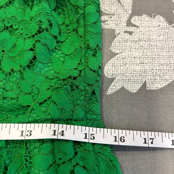 ๐โ Simply Veraโ Vera Wang Green Lace Fully Lined Dress w/ Pockets Size M๐ - Picture 10 of 14